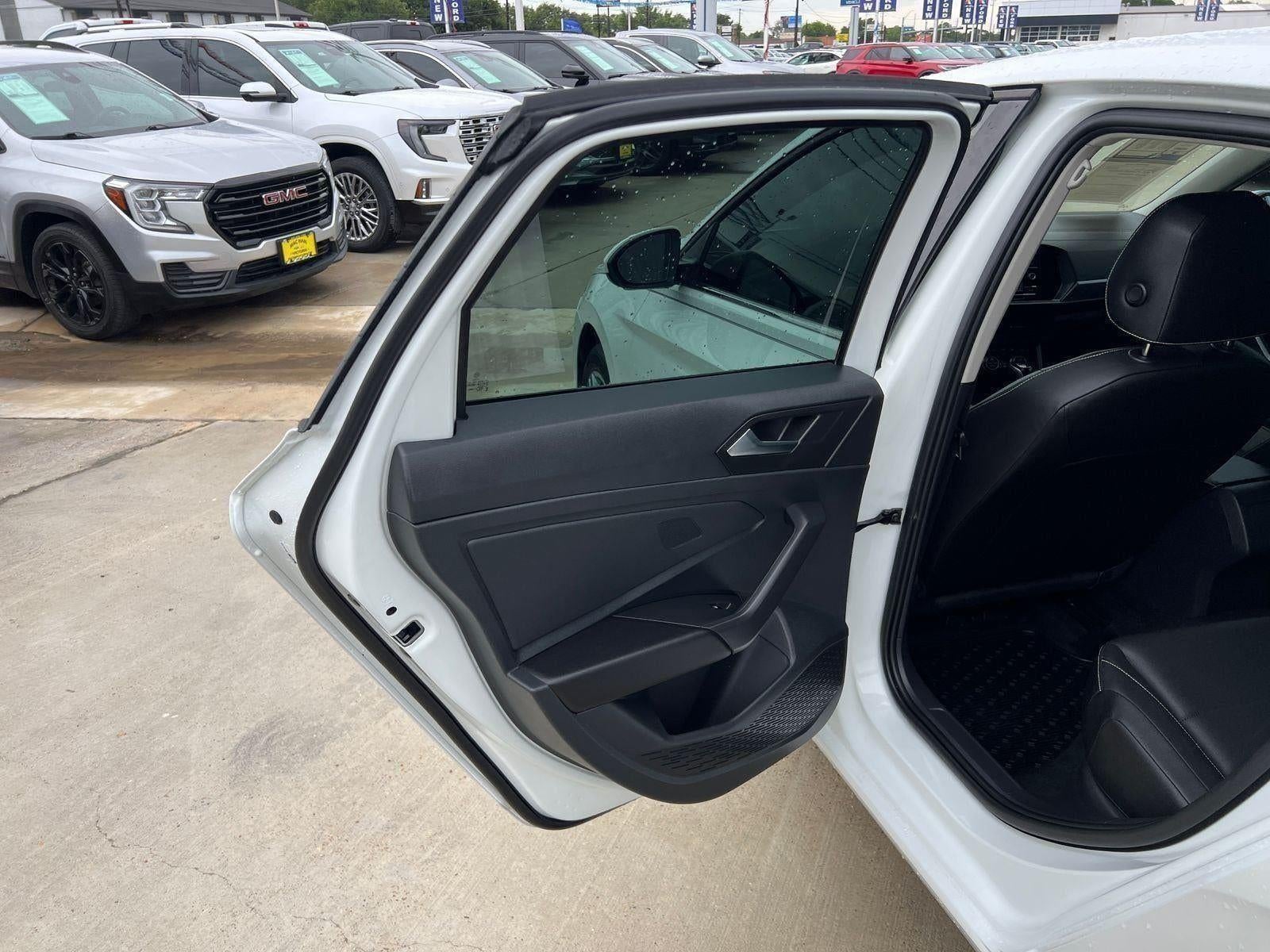 2023 Volkswagen Jetta SE