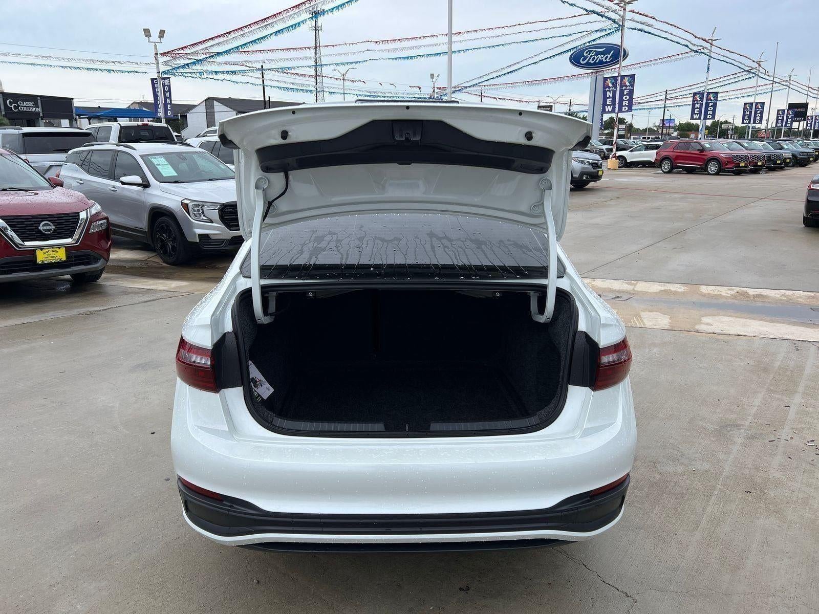 2023 Volkswagen Jetta SE