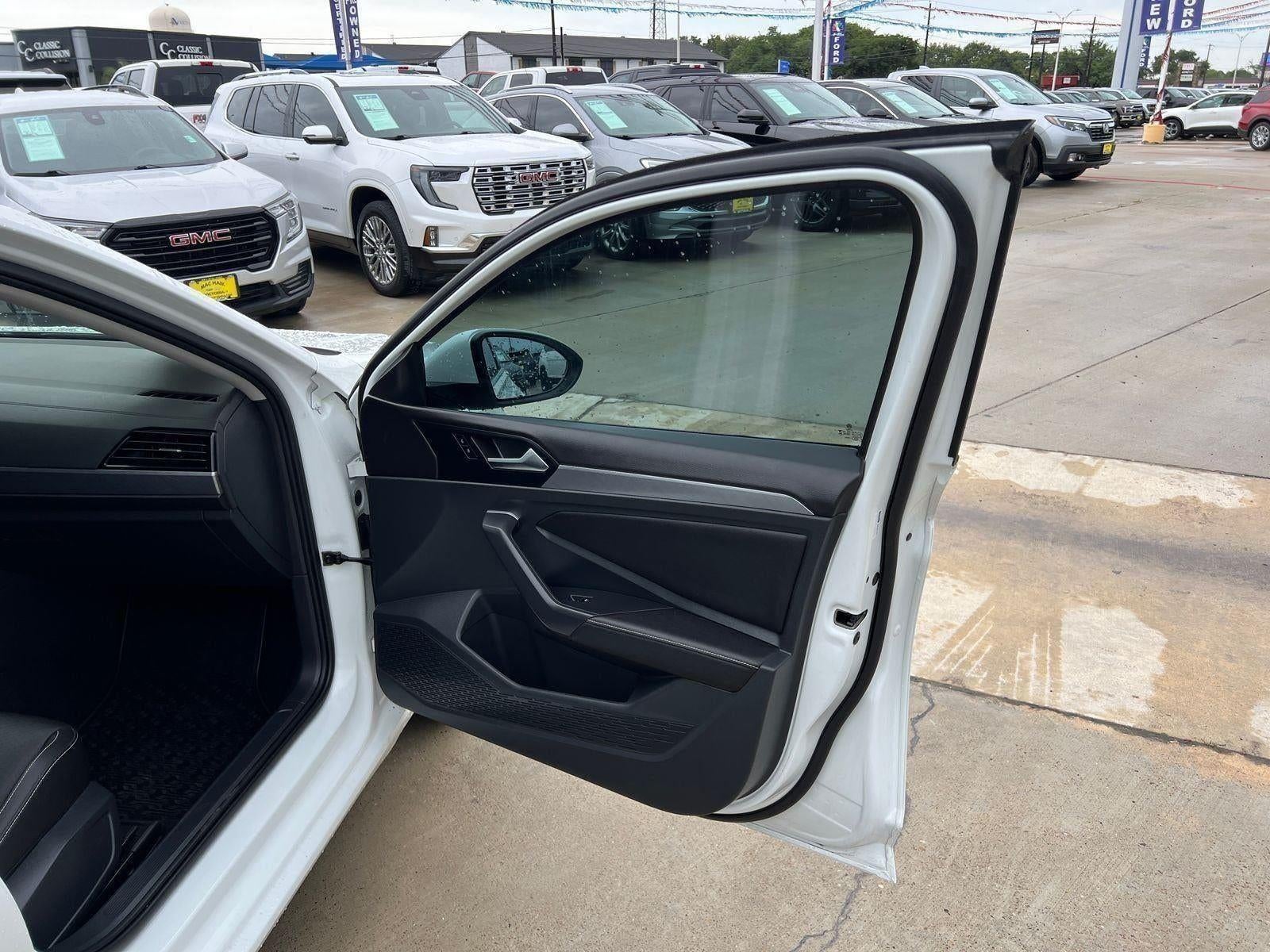 2023 Volkswagen Jetta SE