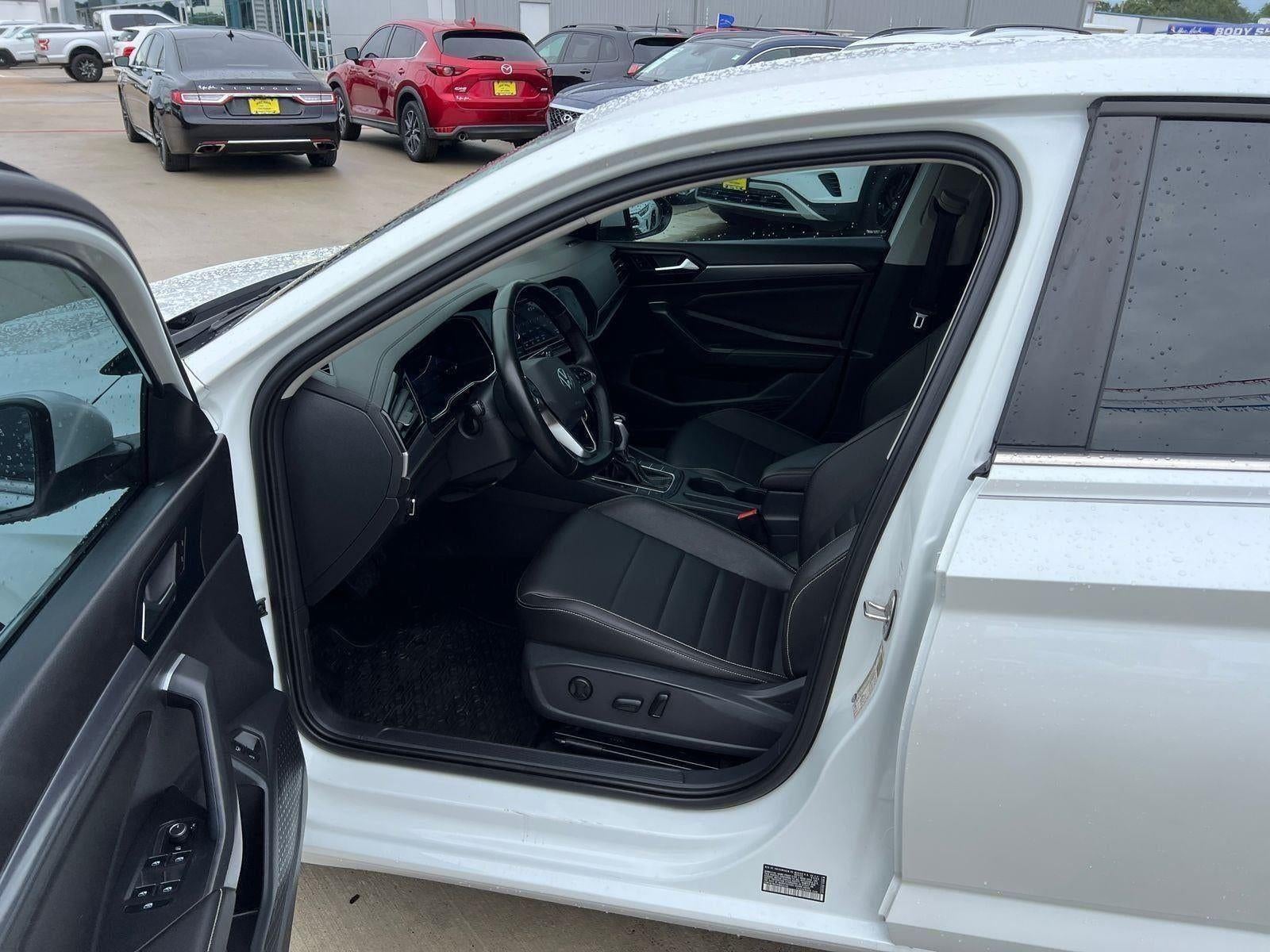 2023 Volkswagen Jetta SE