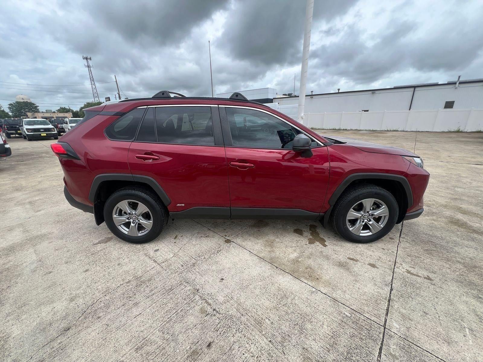 2024 Toyota RAV4 Hybrid LE