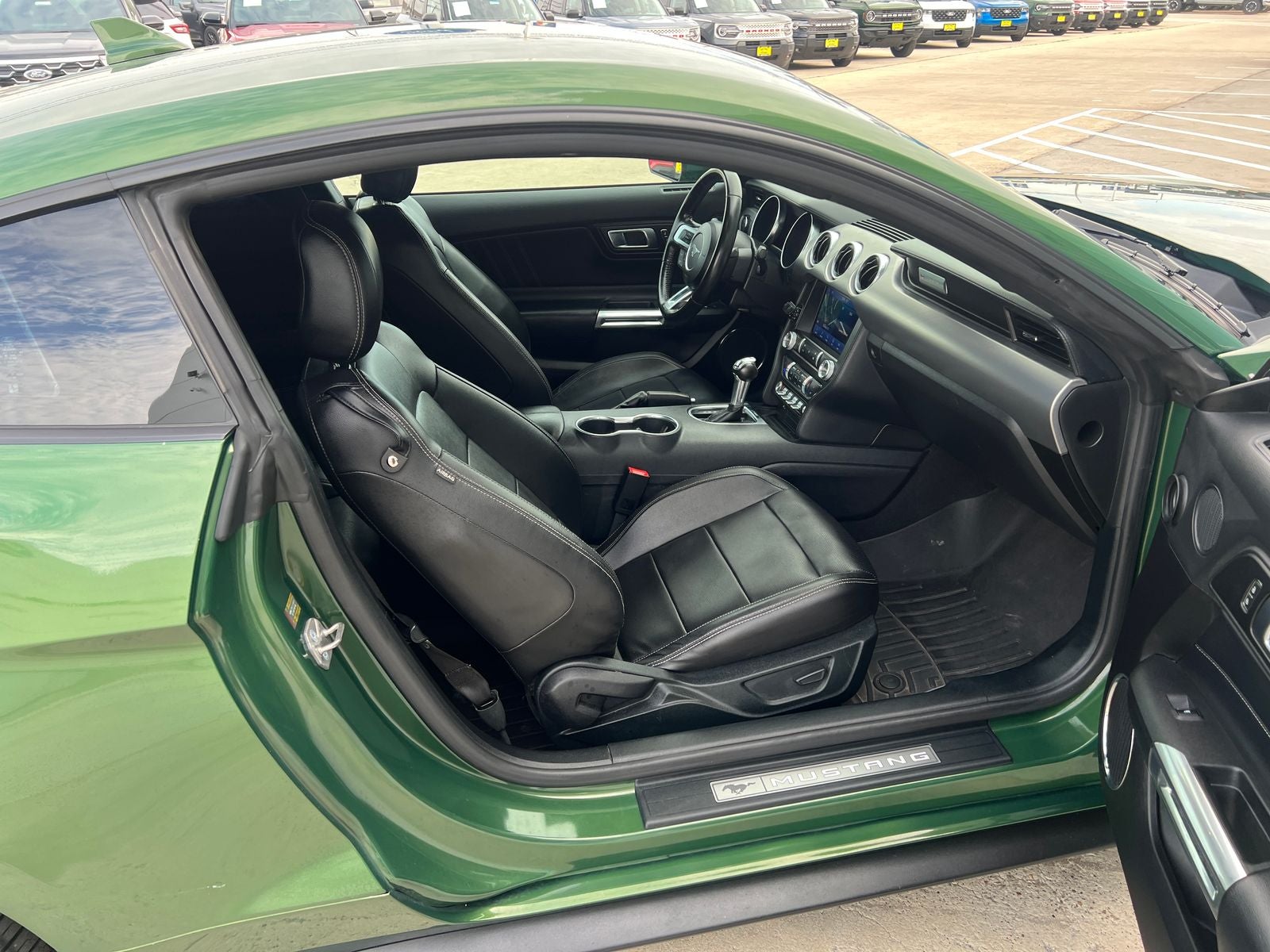 2022 Ford Mustang EcoBoost Premium