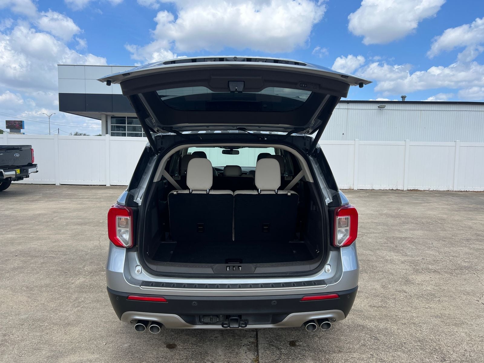 2020 Ford Explorer Platinum