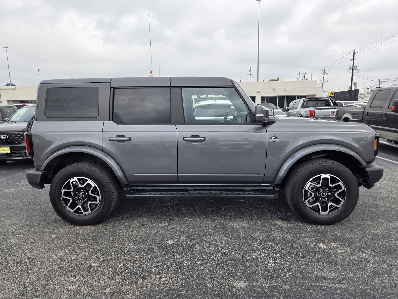 2024 Ford Bronco Outer Banks
