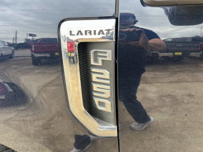 2022 Ford F-250SD Lariat
