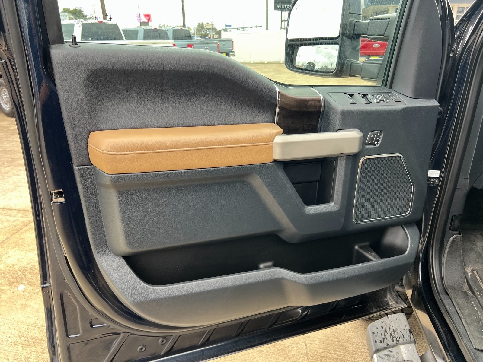 2022 Ford F-250SD Lariat