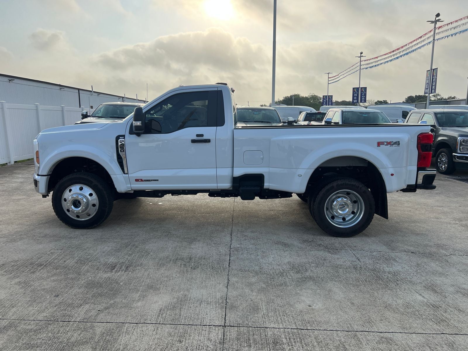 2026 Ford F-450SD XLT DRW