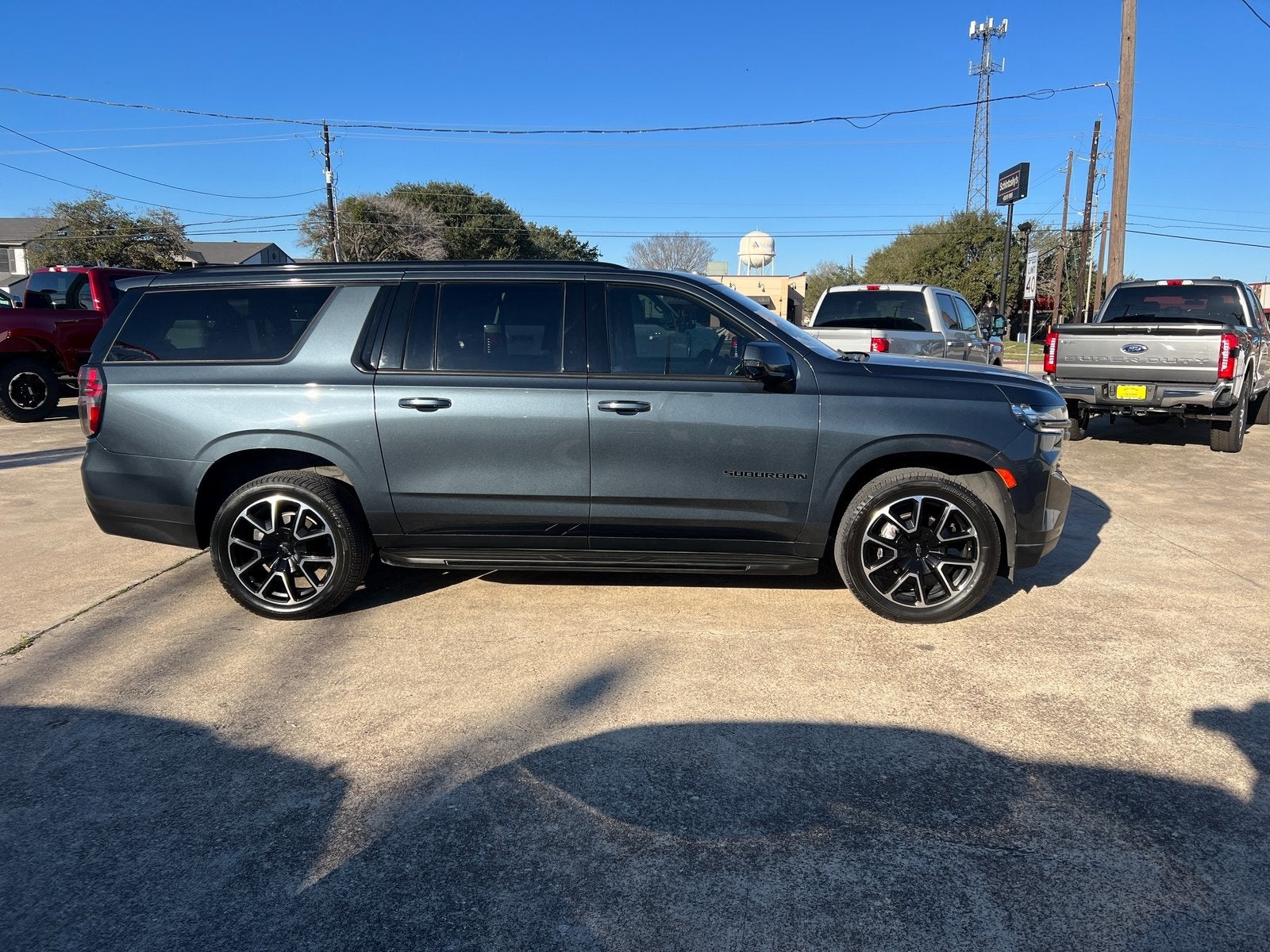 2021 Chevrolet Suburban RST