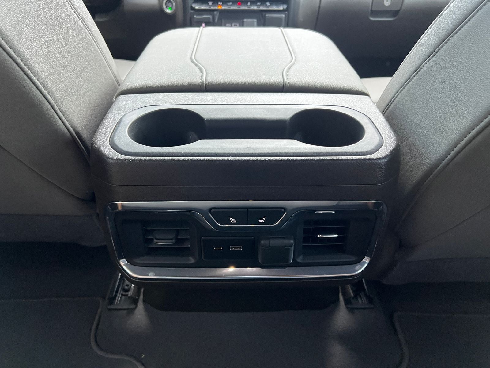 2023 GMC Sierra 2500HD SLT