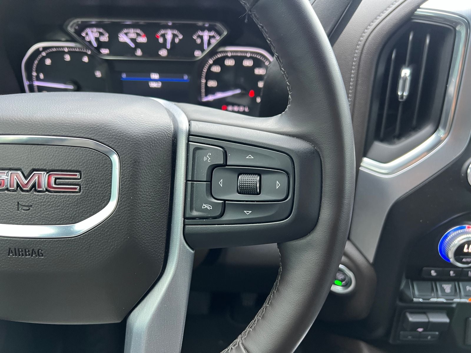2023 GMC Sierra 2500HD SLT