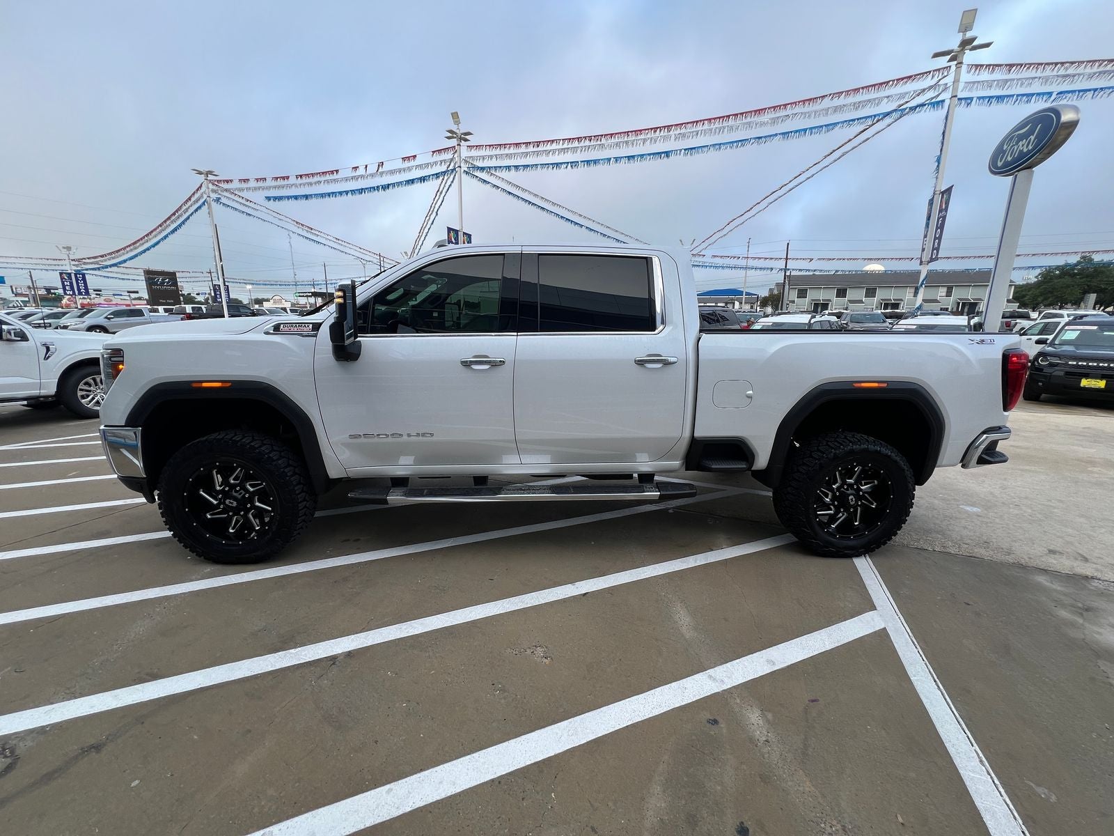 2023 GMC Sierra 2500HD SLT