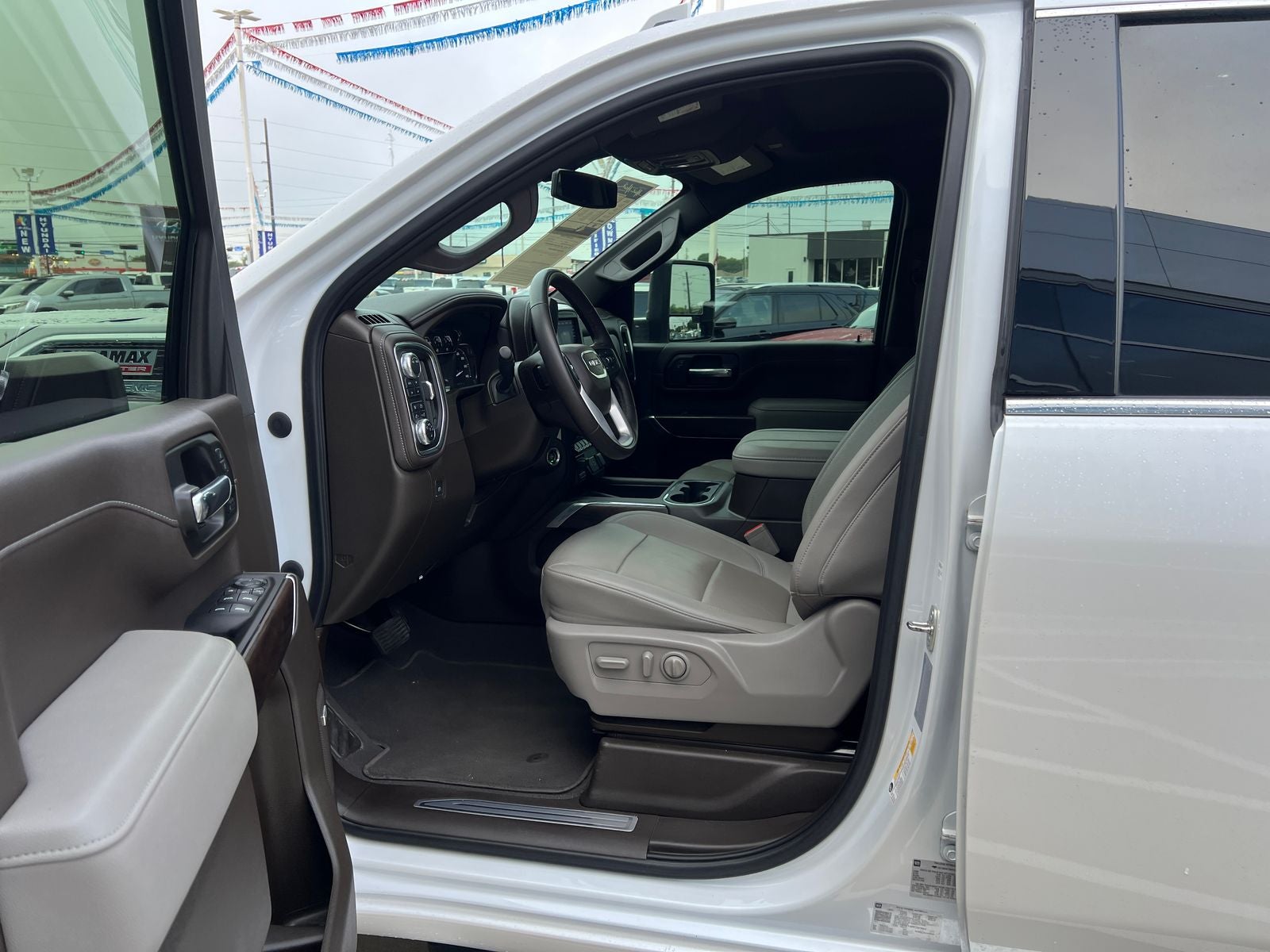 2023 GMC Sierra 2500HD SLT
