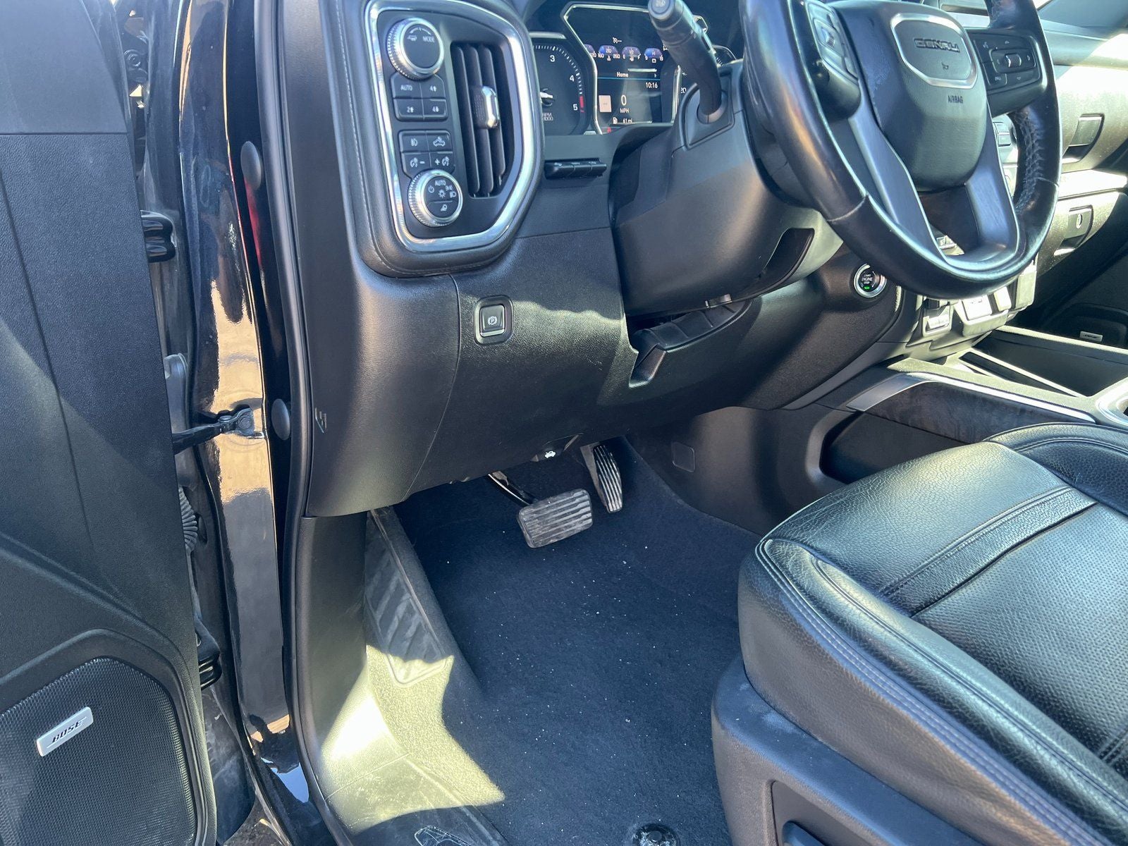 2023 GMC Sierra 2500HD Denali