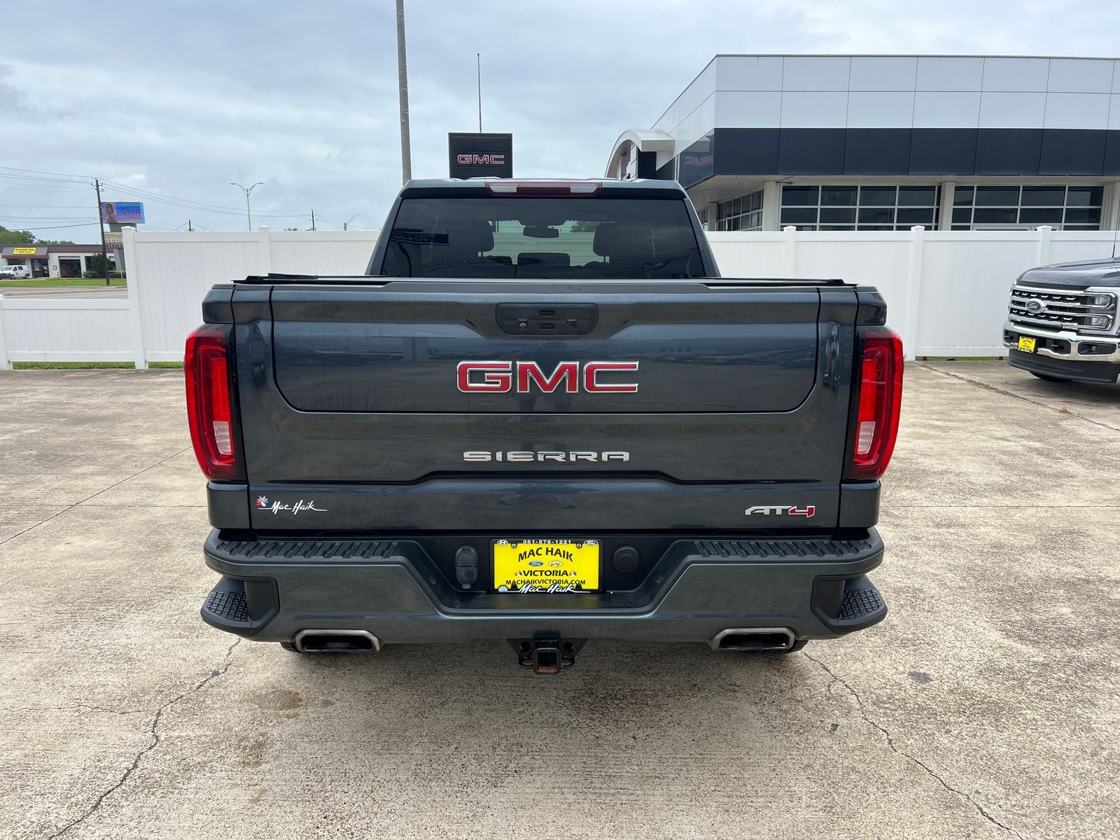 2021 GMC Sierra 1500 AT4