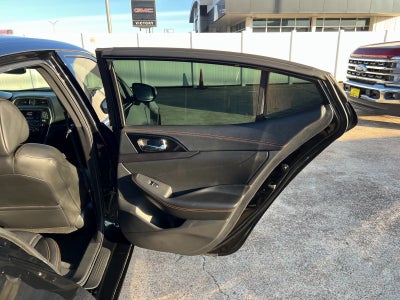 2022 Nissan Maxima SR