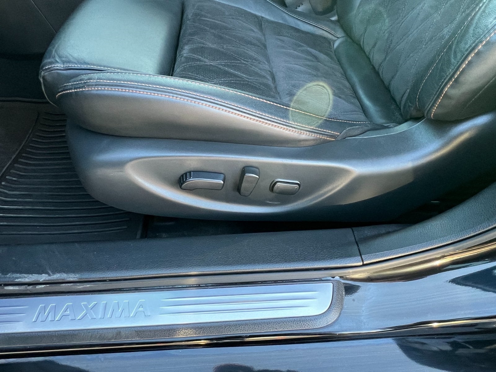 2022 Nissan Maxima SR