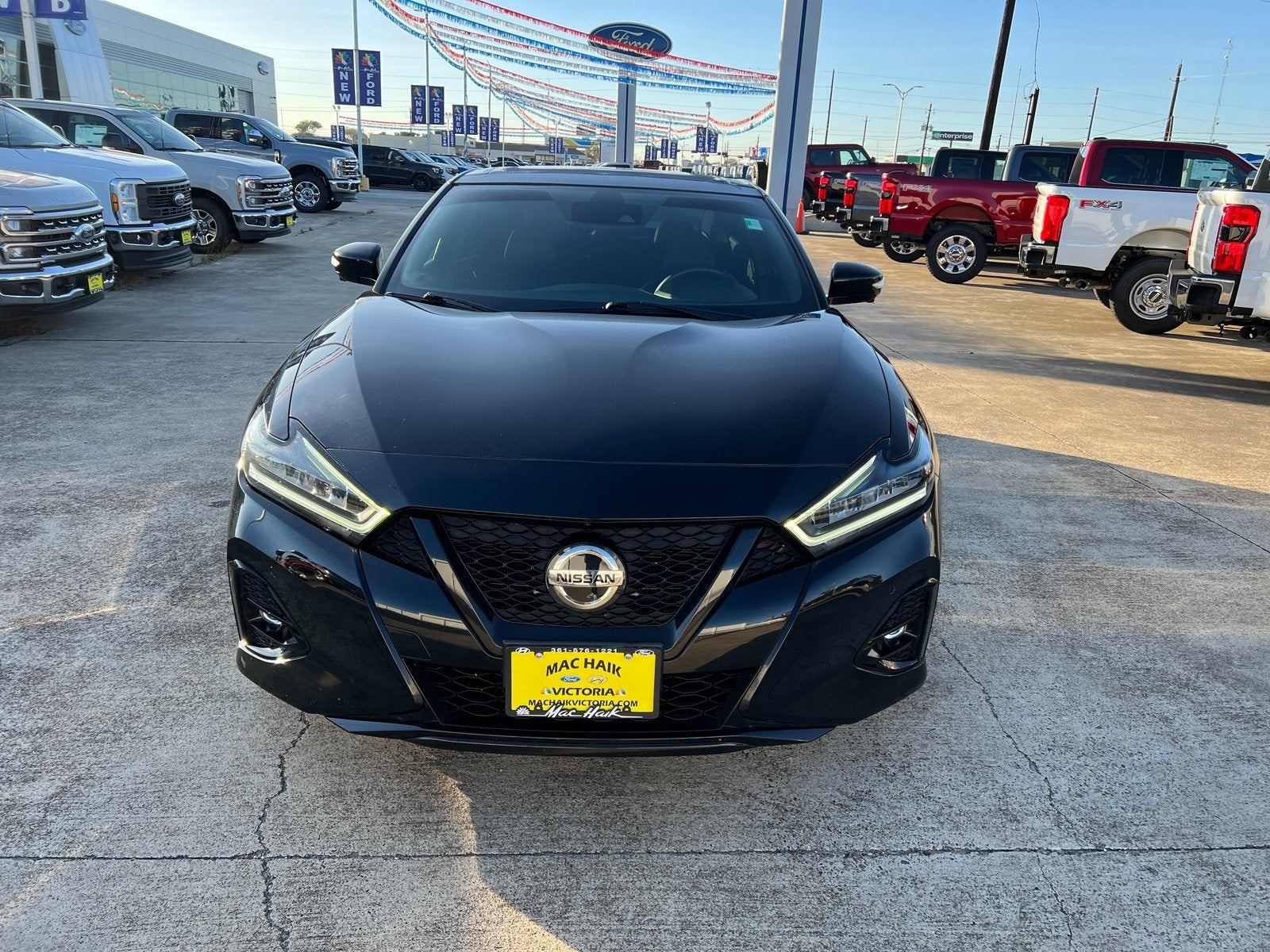 2022 Nissan Maxima SR