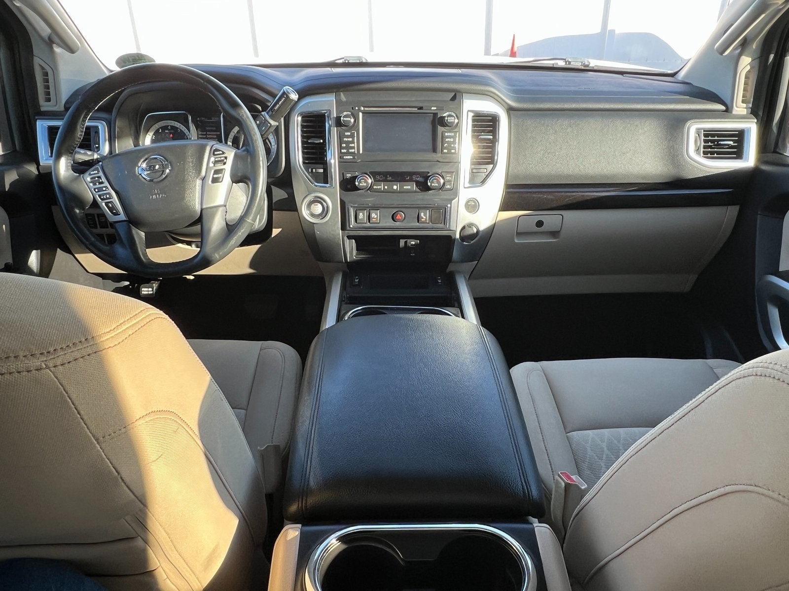 2017 Nissan Titan SV