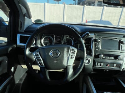 2017 Nissan Titan SV