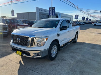 2017 Nissan Titan SV