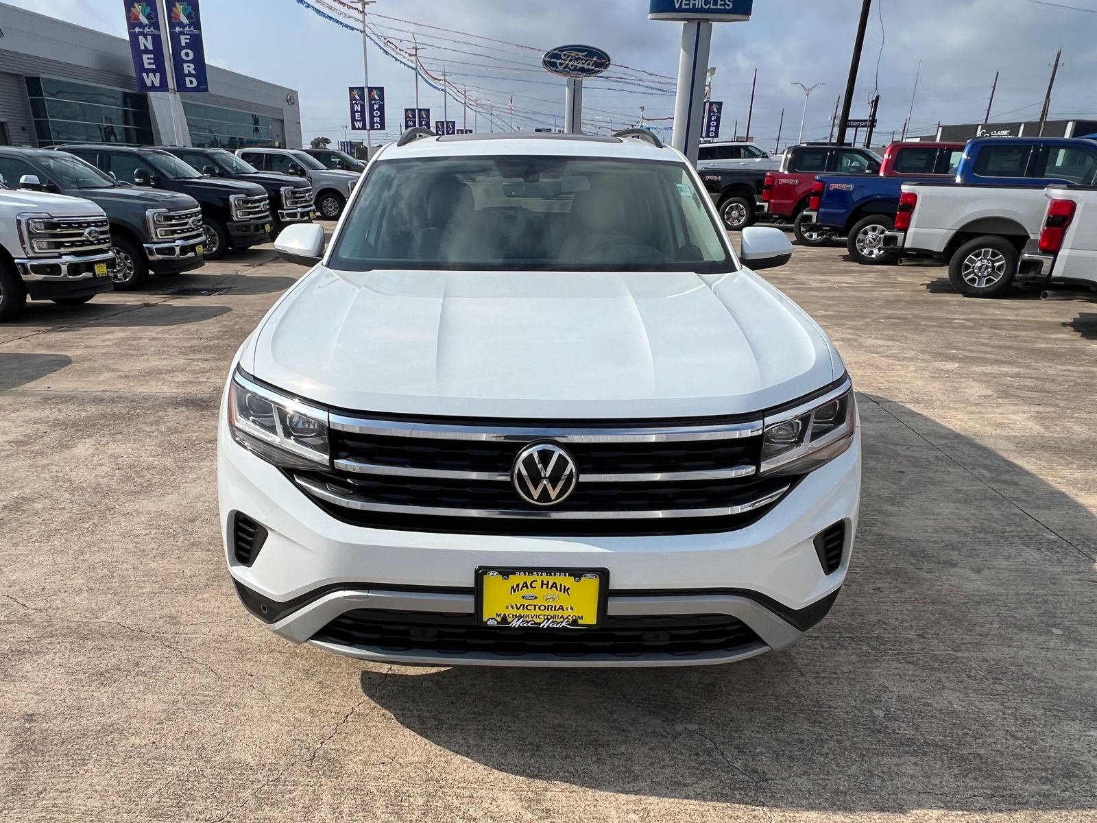 2022 Volkswagen Atlas 3.6L V6 SE w/Technology