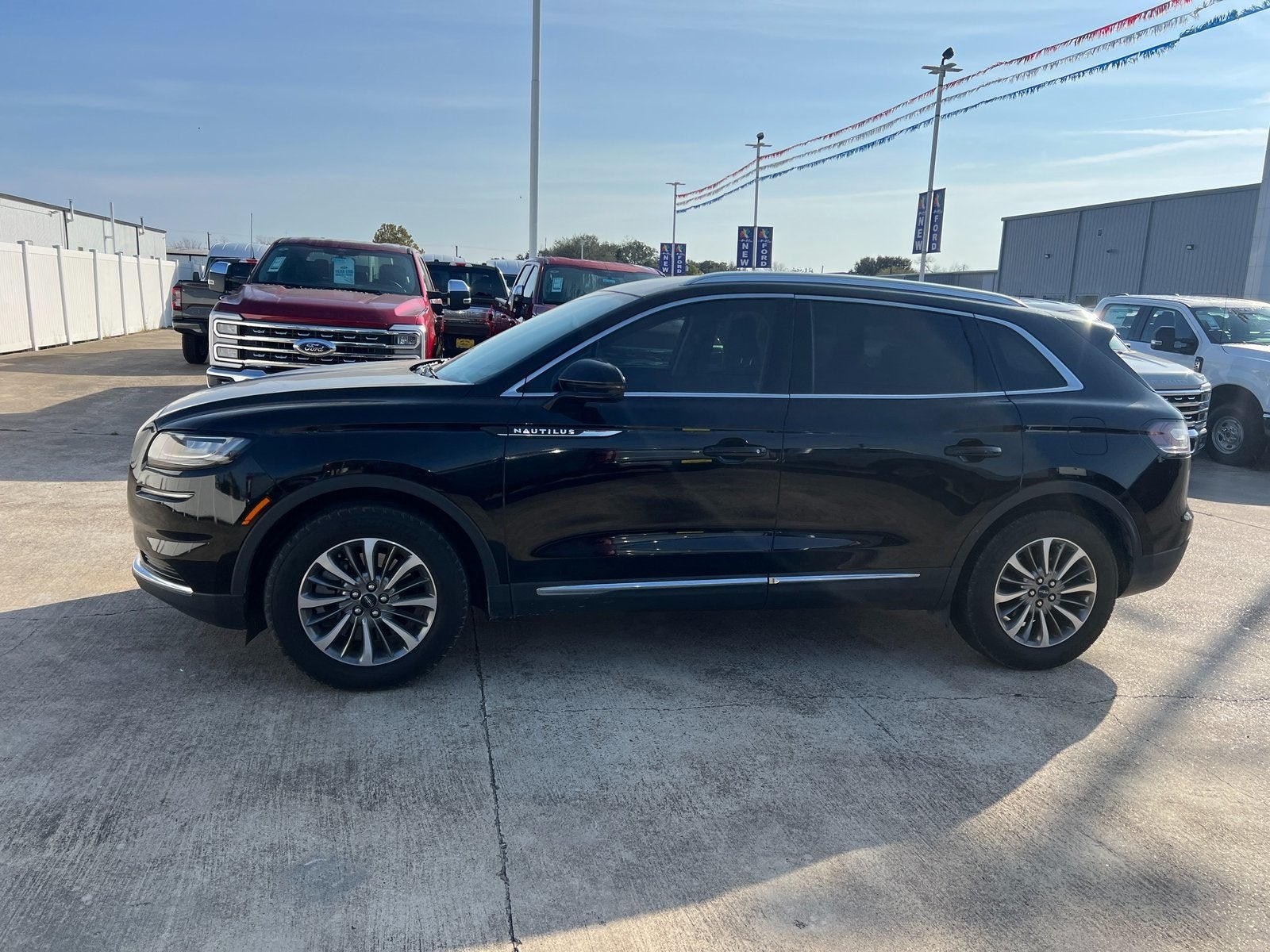 2023 Lincoln Nautilus Standard