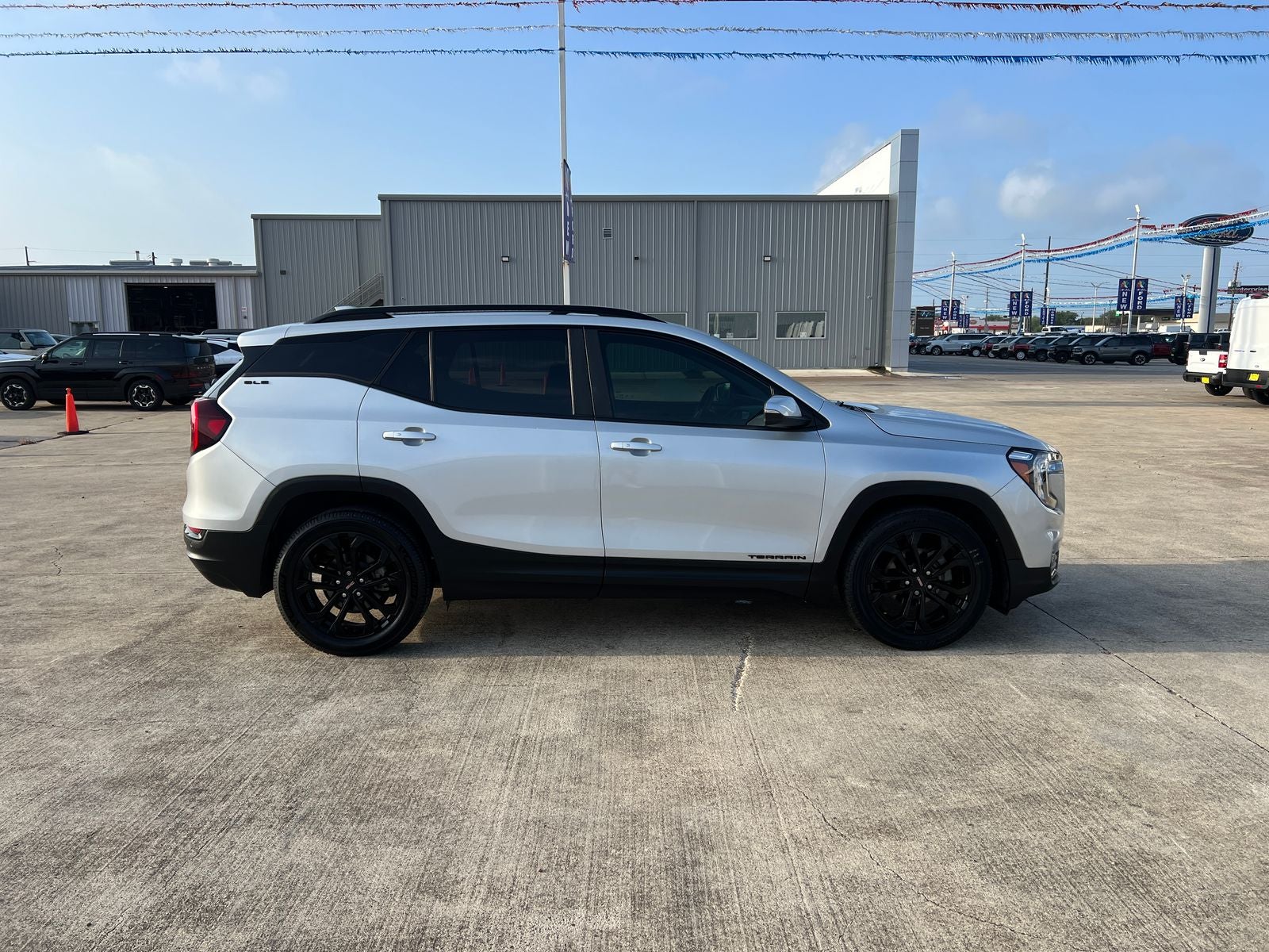 2022 GMC Terrain SLE