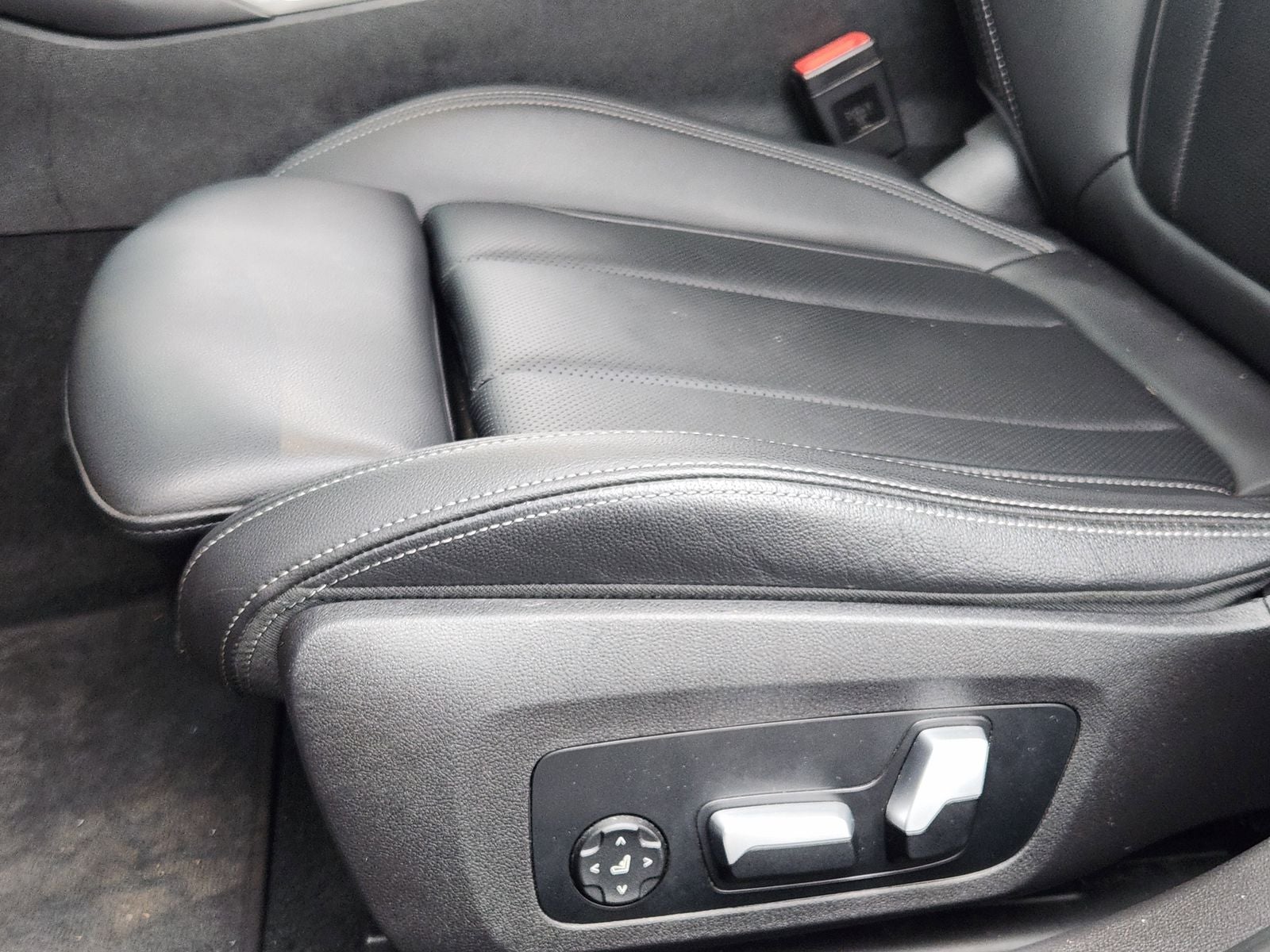 2022 BMW 3 Series 330i