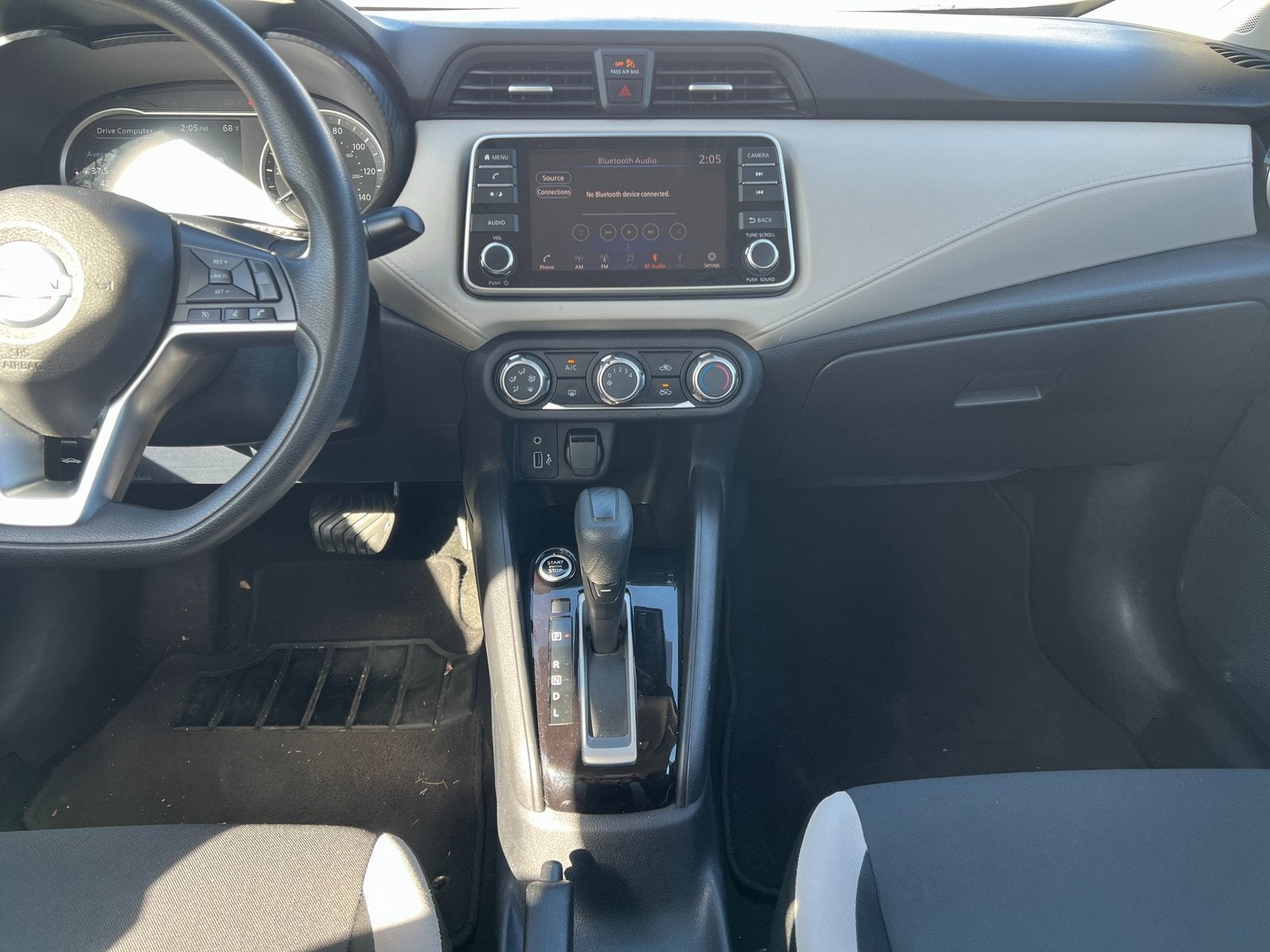 2022 Nissan Versa 1.6 SV