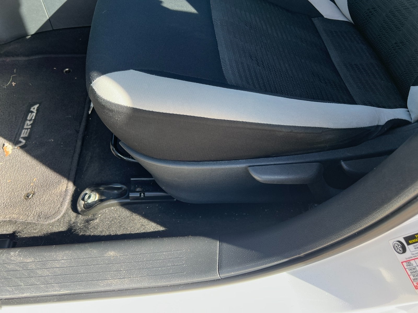 2022 Nissan Versa 1.6 SV