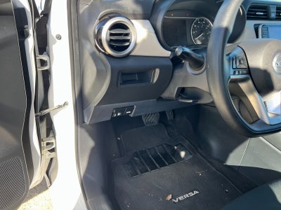 2022 Nissan Versa 1.6 SV