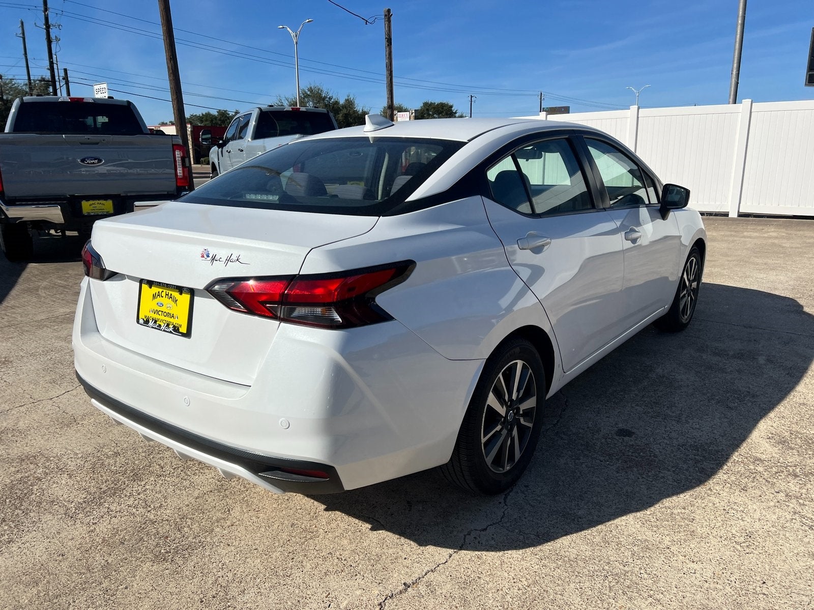 2022 Nissan Versa 1.6 SV