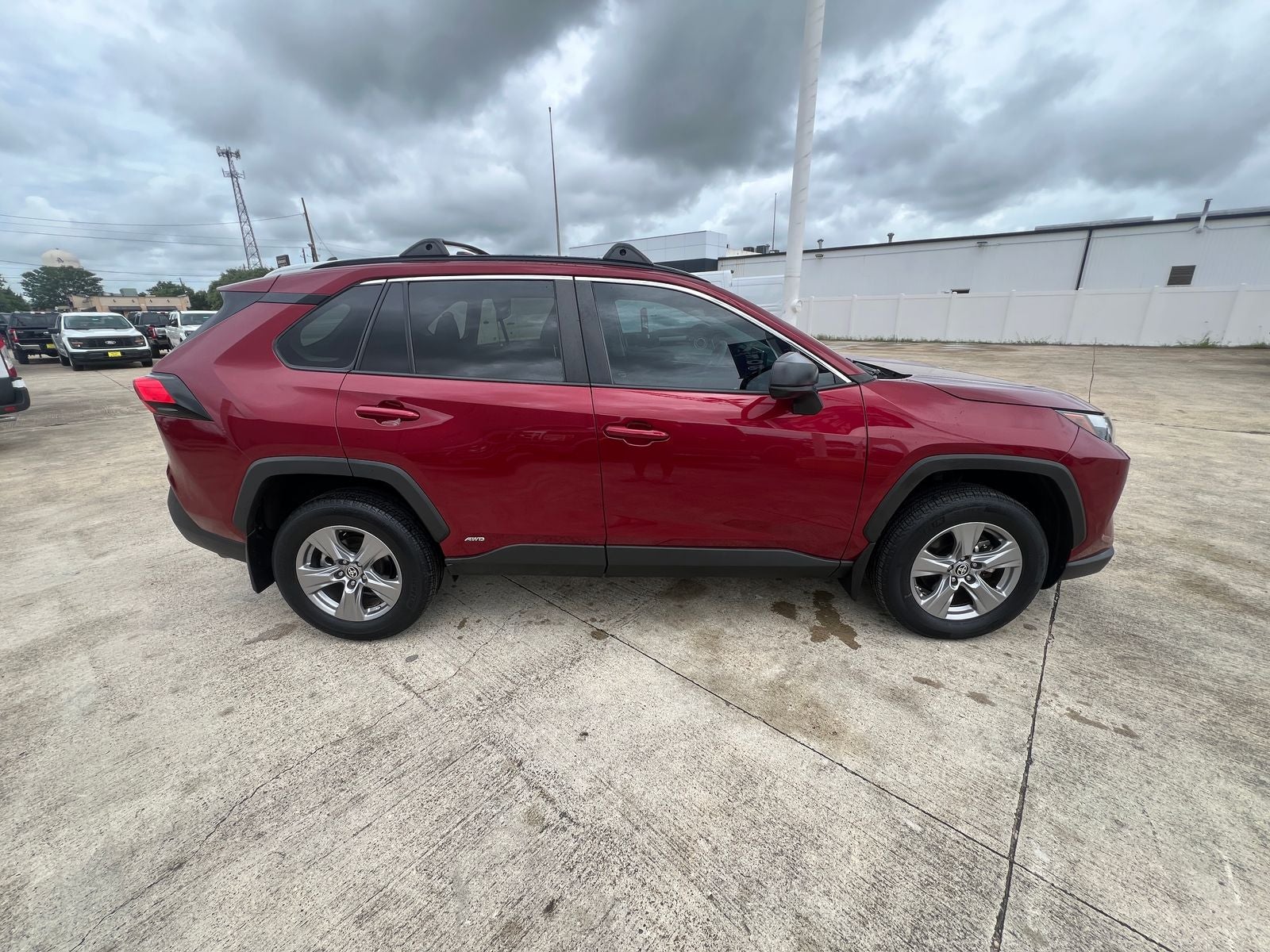 2024 Toyota RAV4 Hybrid LE