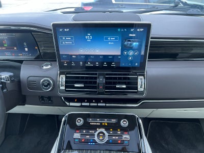 2024 Lincoln Navigator Black Label