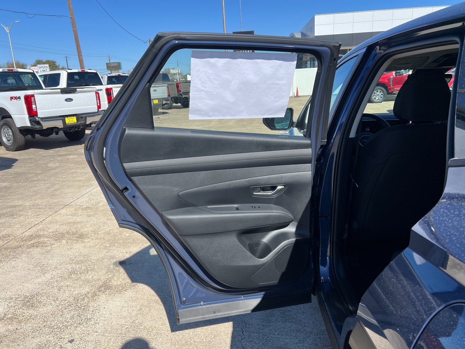 2026 Hyundai TUCSON SE FWD