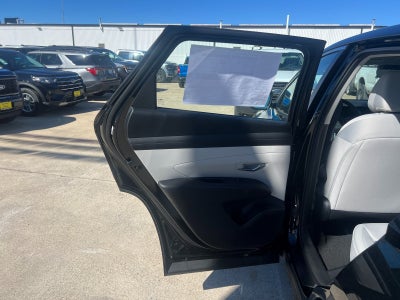 2026 Hyundai TUCSON SE FWD