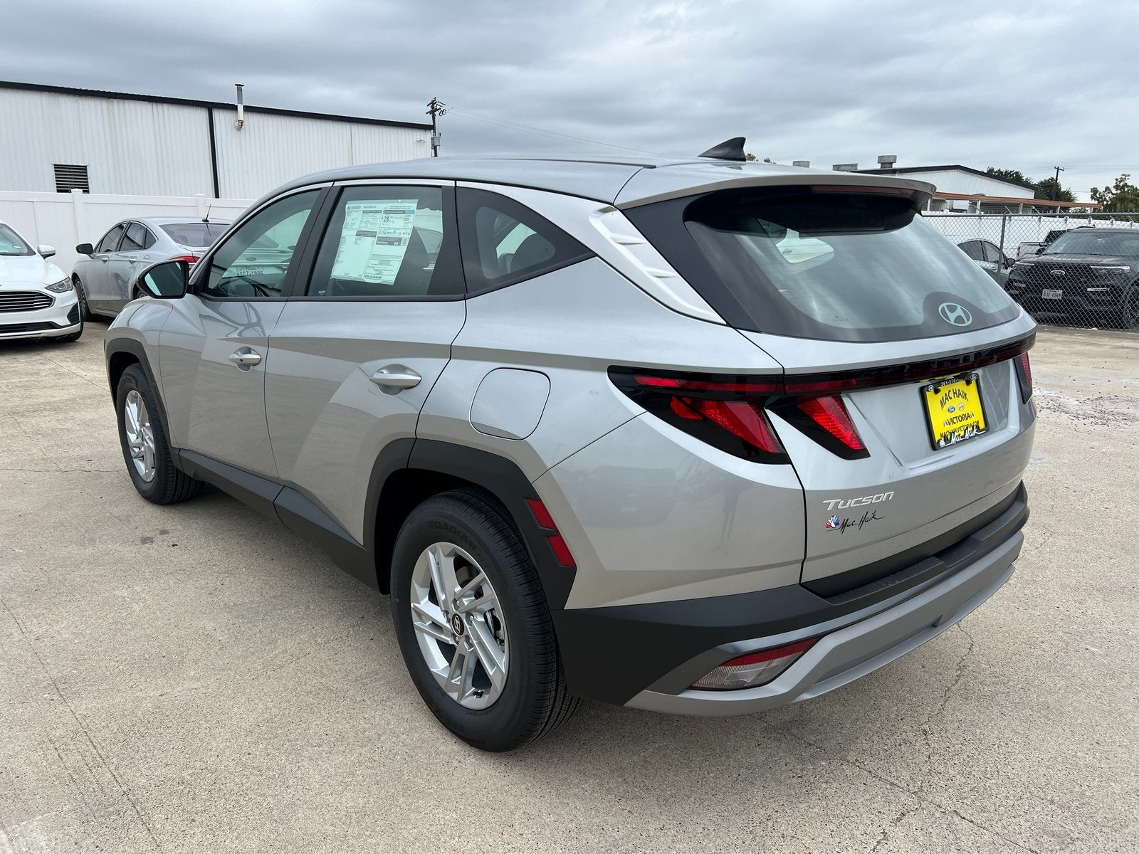 2026 Hyundai TUCSON SE FWD