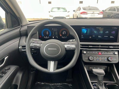 2026 Hyundai TUCSON SE FWD