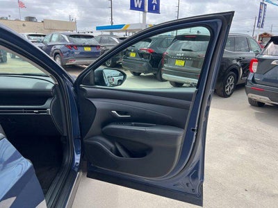 2025 Hyundai TUCSON SE FWD