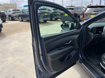2025 Hyundai TUCSON SE FWD