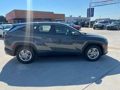 2026 Hyundai TUCSON SE FWD