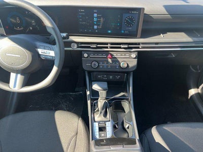 2026 Hyundai TUCSON SE FWD