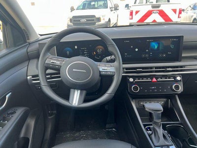 2026 Hyundai TUCSON SEL Premium FWD