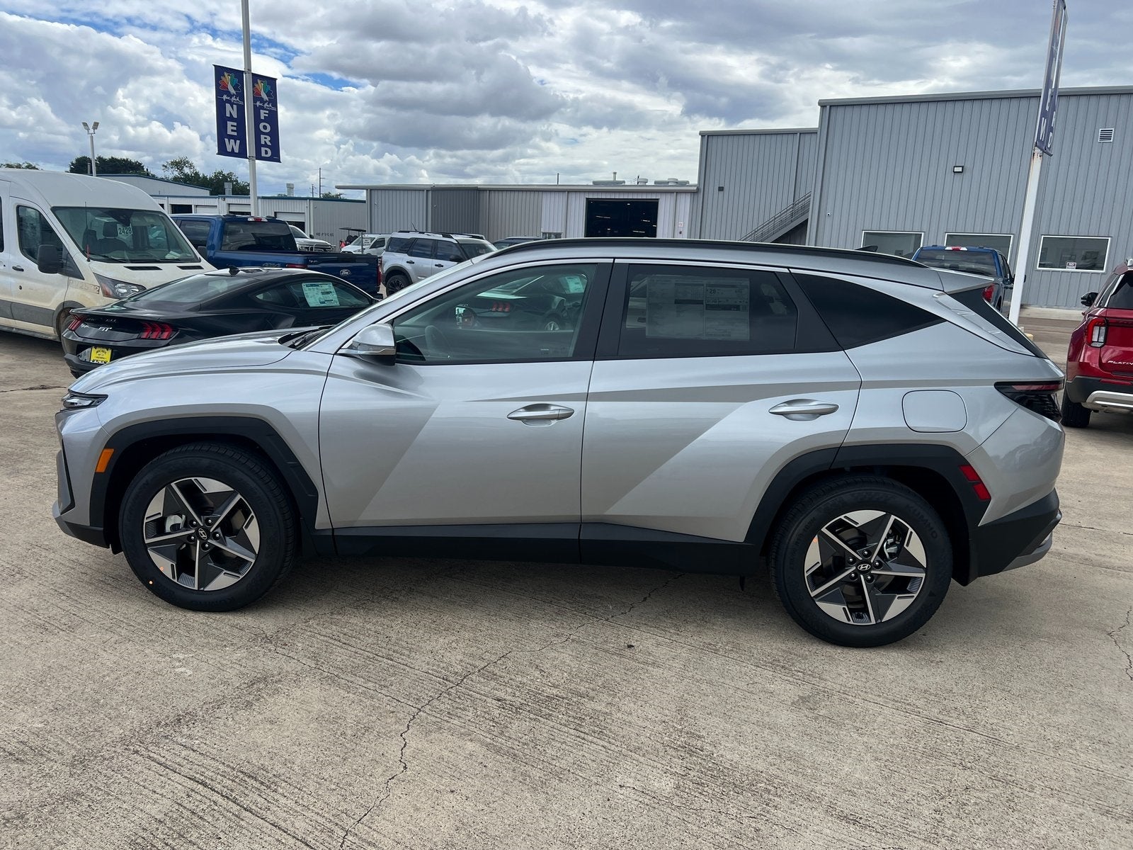 2026 Hyundai TUCSON SEL Premium FWD