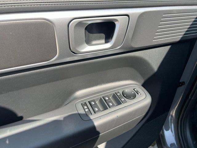 2025 Hyundai SANTA FE SE FWD