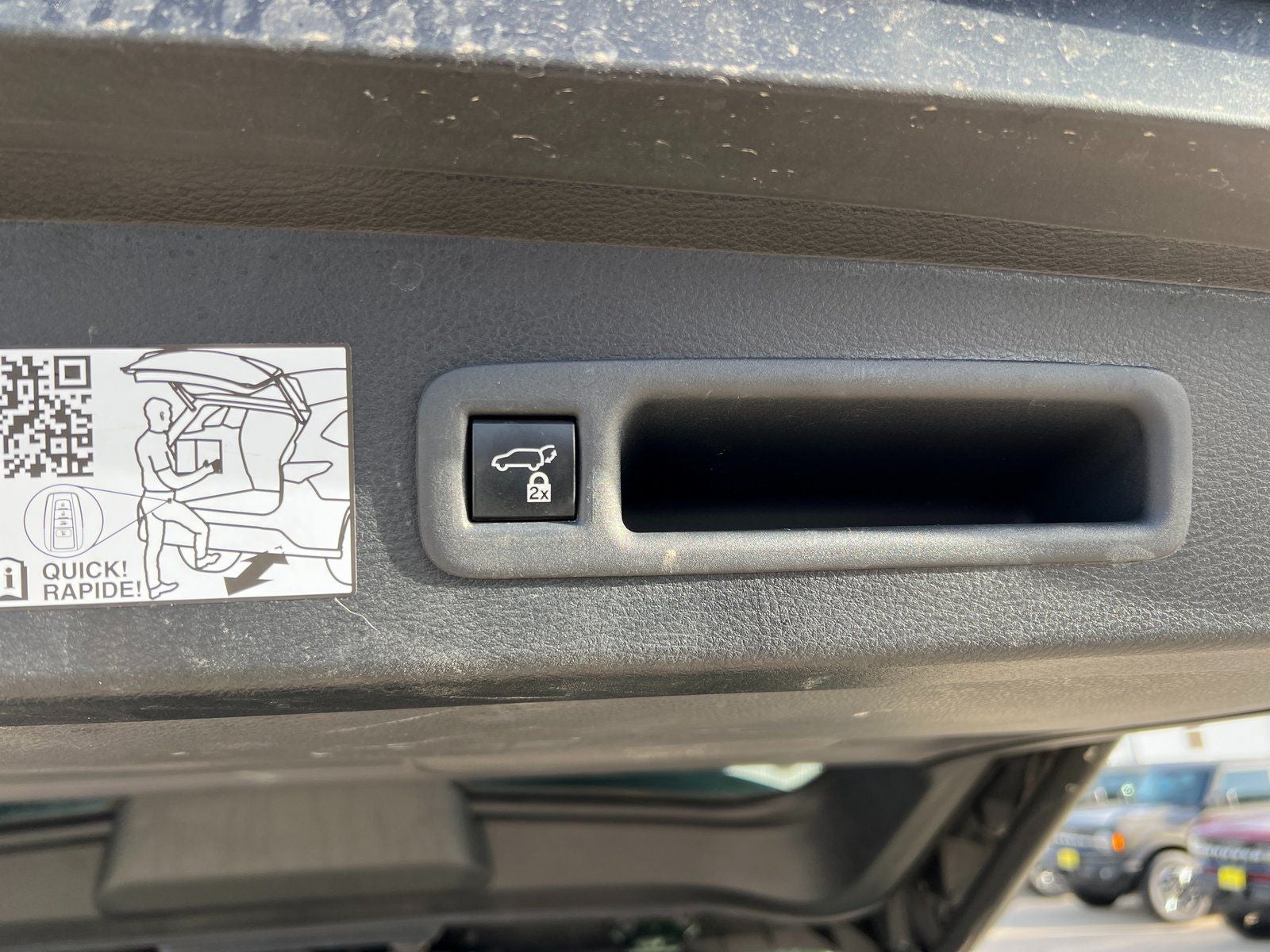 2022 Toyota Sienna XLE 8 Passenger