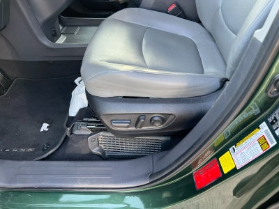 2022 Toyota Sienna XLE 8 Passenger