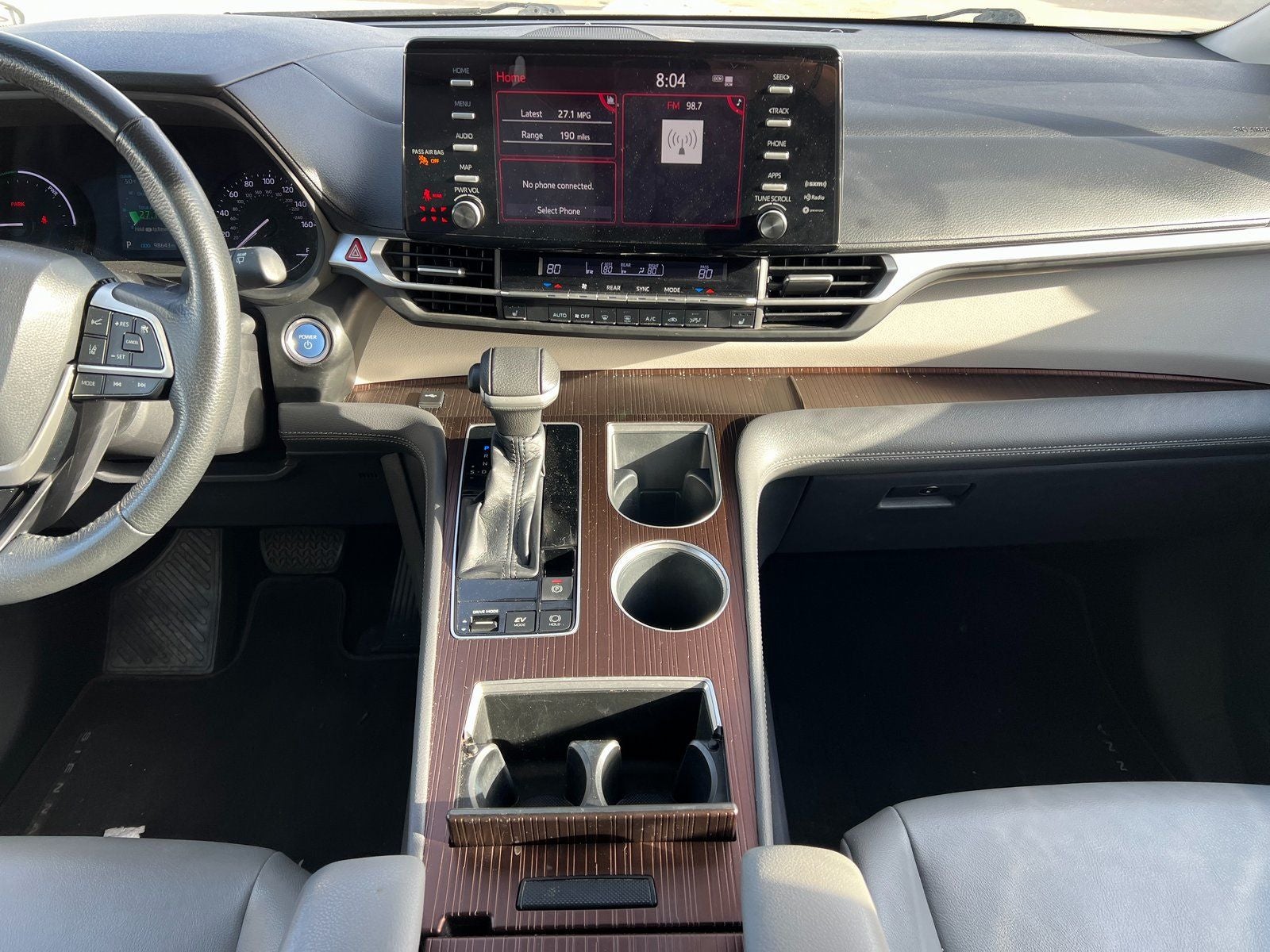 2022 Toyota Sienna XLE 8 Passenger