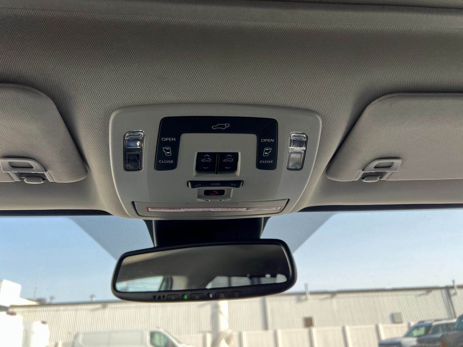 2022 Toyota Sienna XLE 8 Passenger