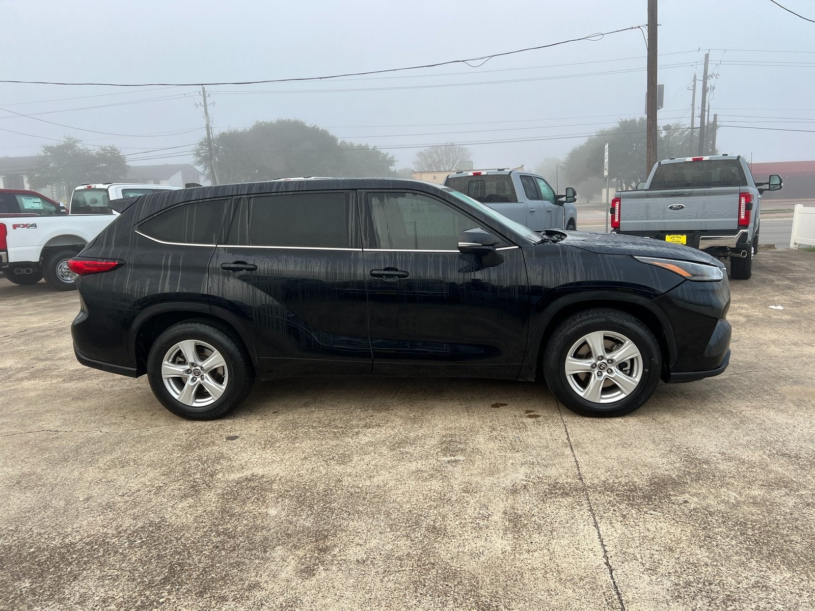 2022 Toyota Highlander LE